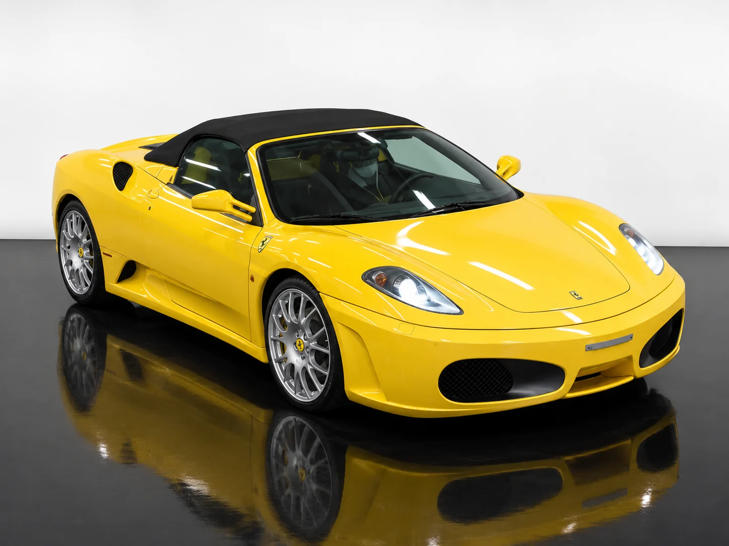 Ferrari F430 Spider 2005, auction grade 4.5