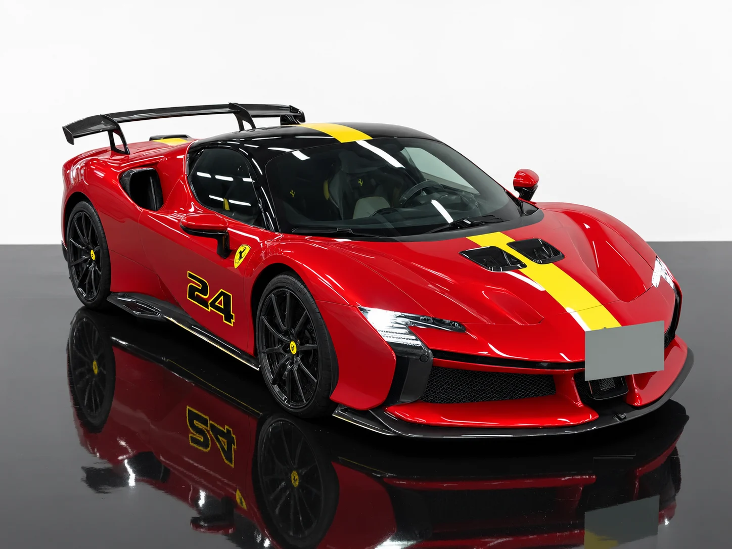 Ferrari SF90 Stradale 2025, auction grade 6