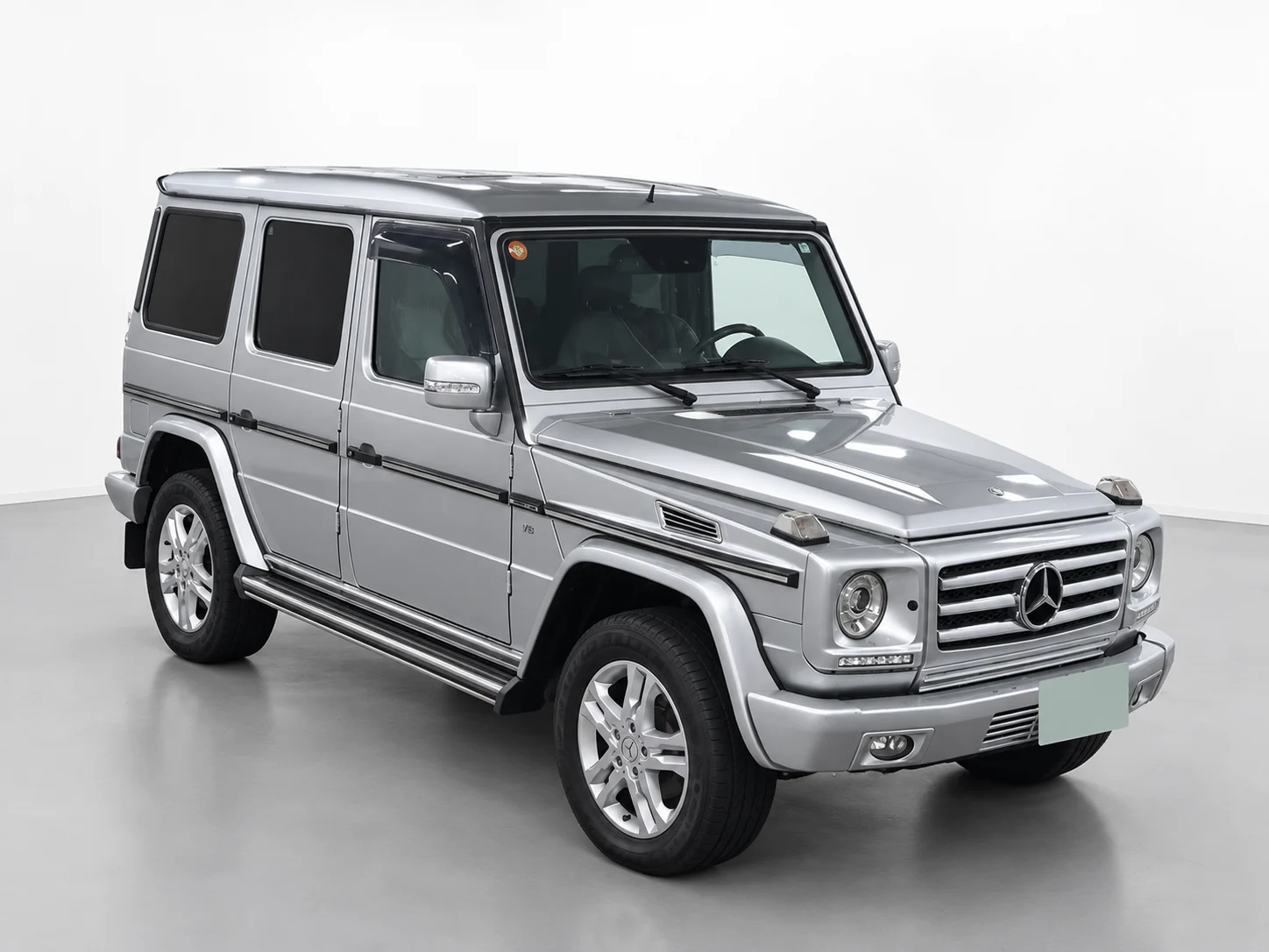 Mercedes-Benz G-Class 2003, auction grade 4