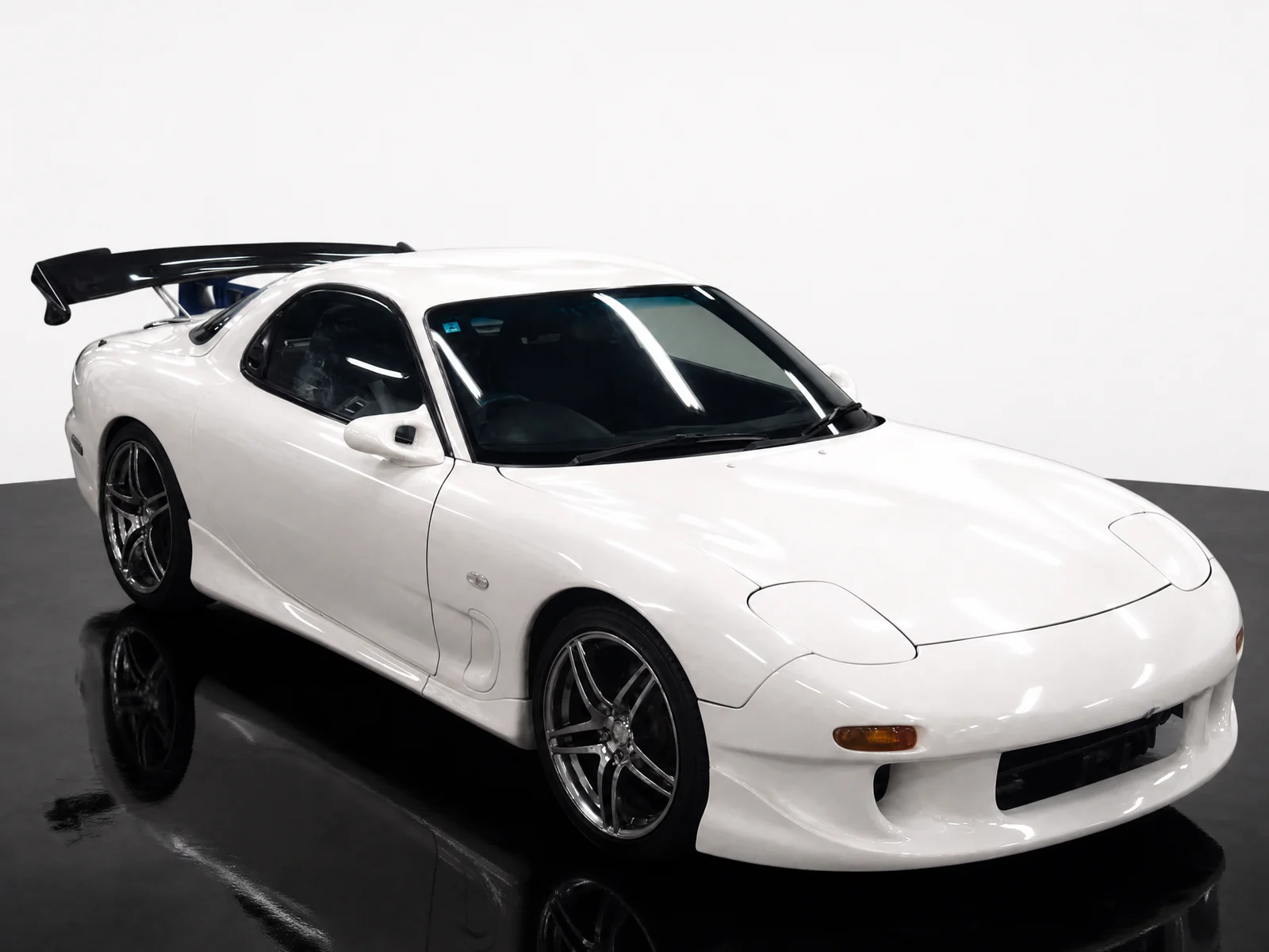 Mazda Efini RX-7 1996, auction grade 4
