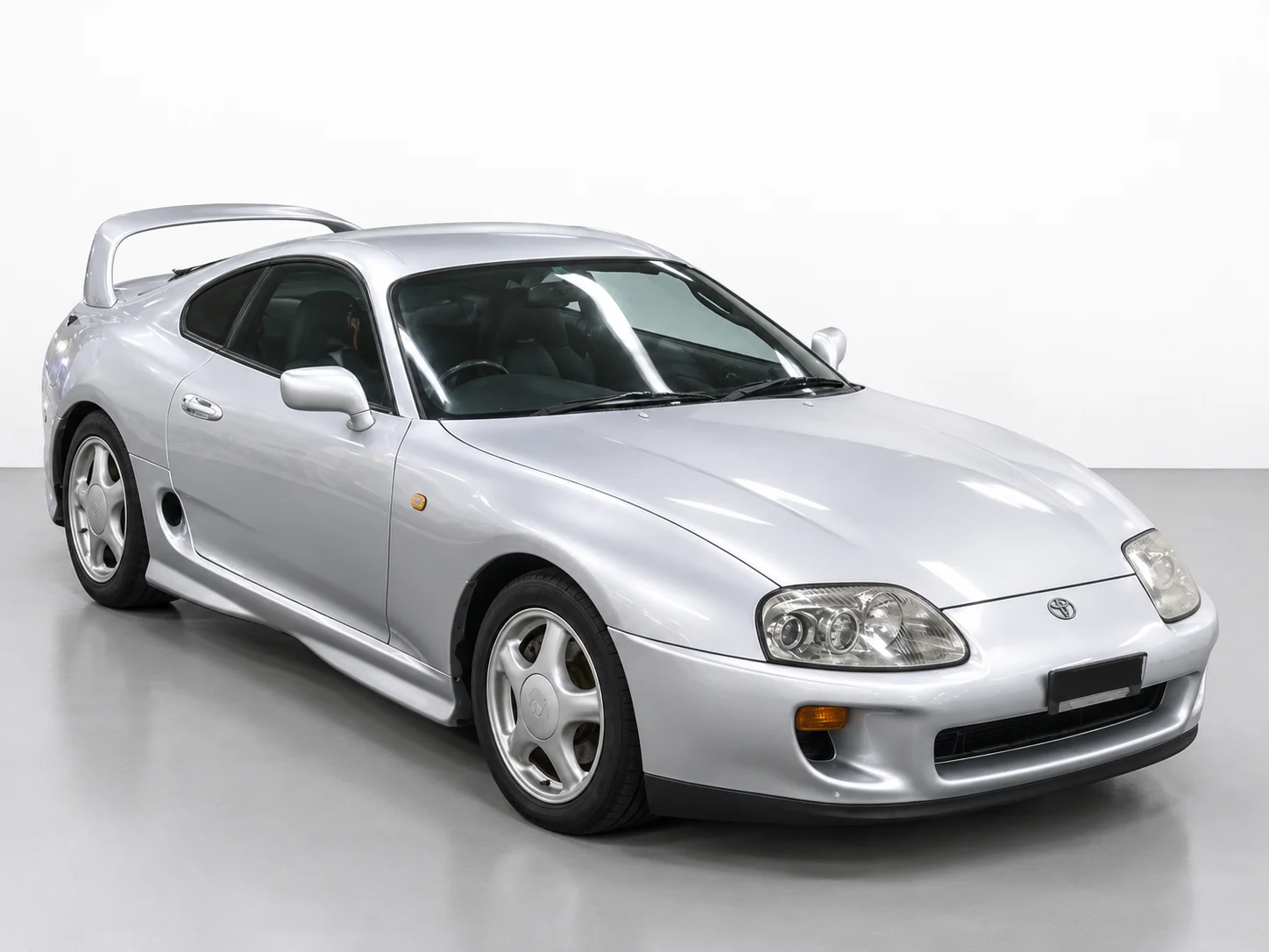 Toyota Supra 1995, auction grade 4