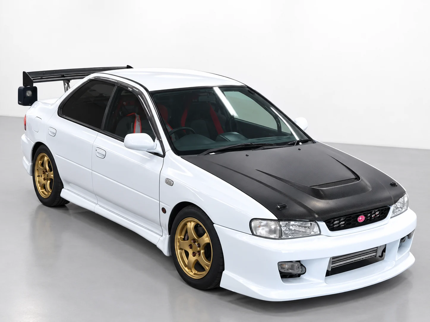 Subaru Impreza STI 1999, auction grade 4
