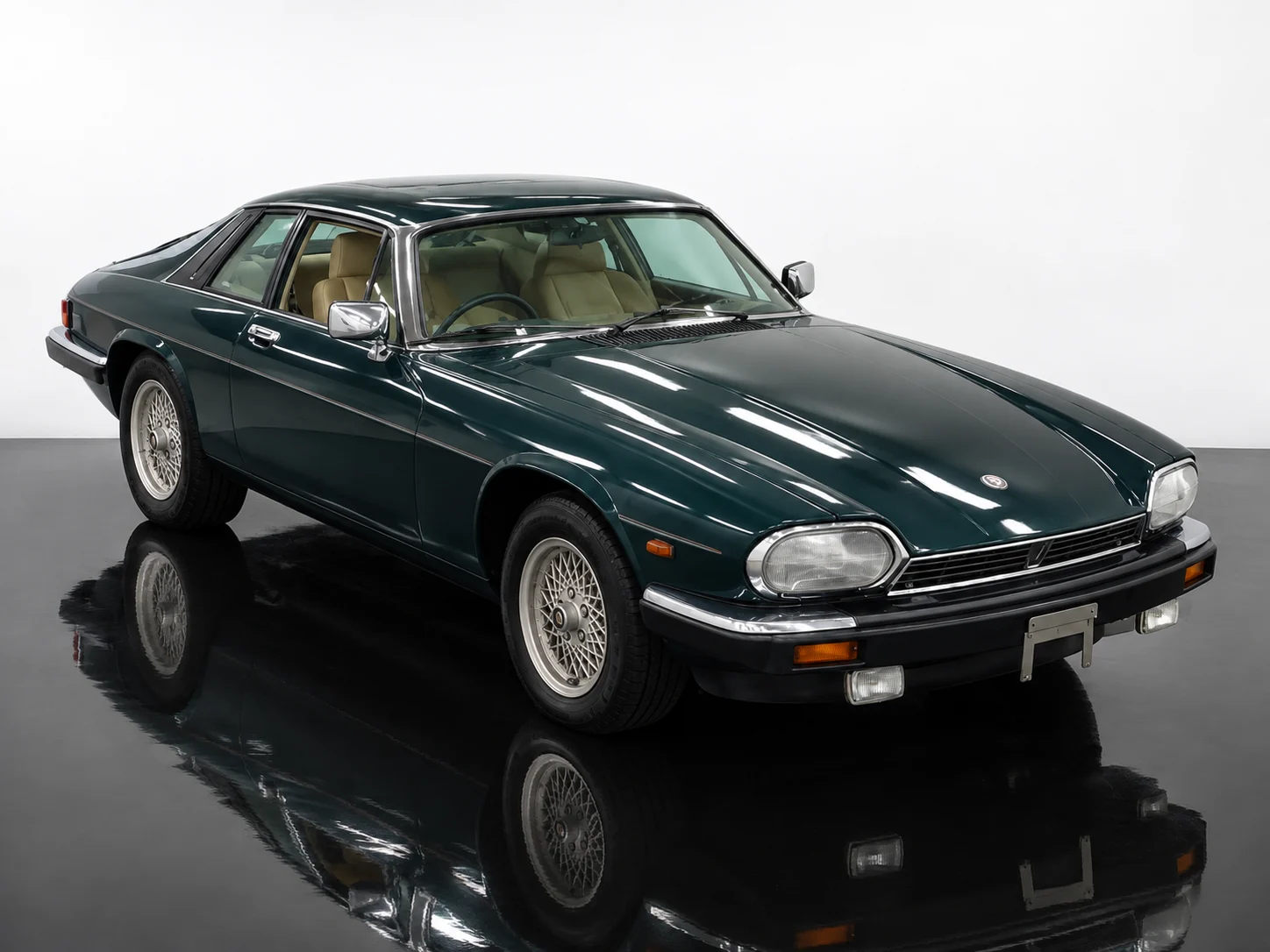 Jaguar XJ-S 1990, auction grade 3.5