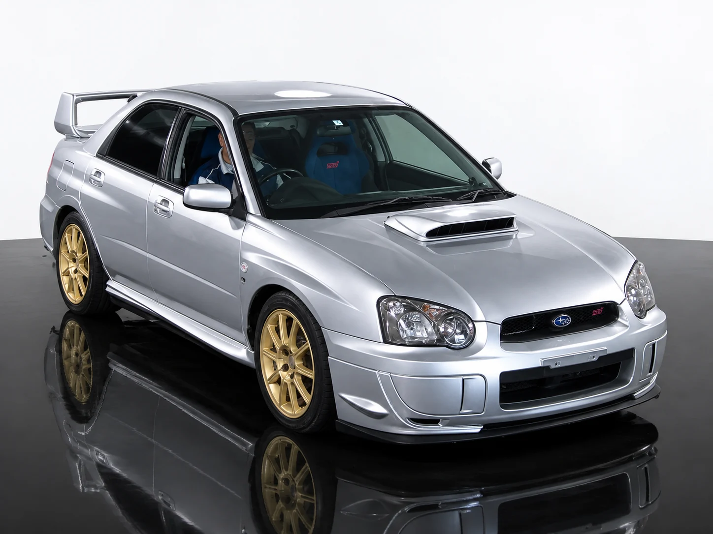 Subaru Impreza STI 2004, auction grade 4.5