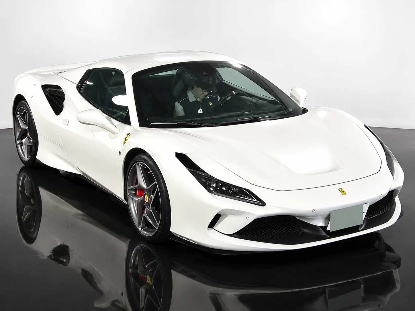 Ferrari F8 Spider 2021, auction grade 4.5