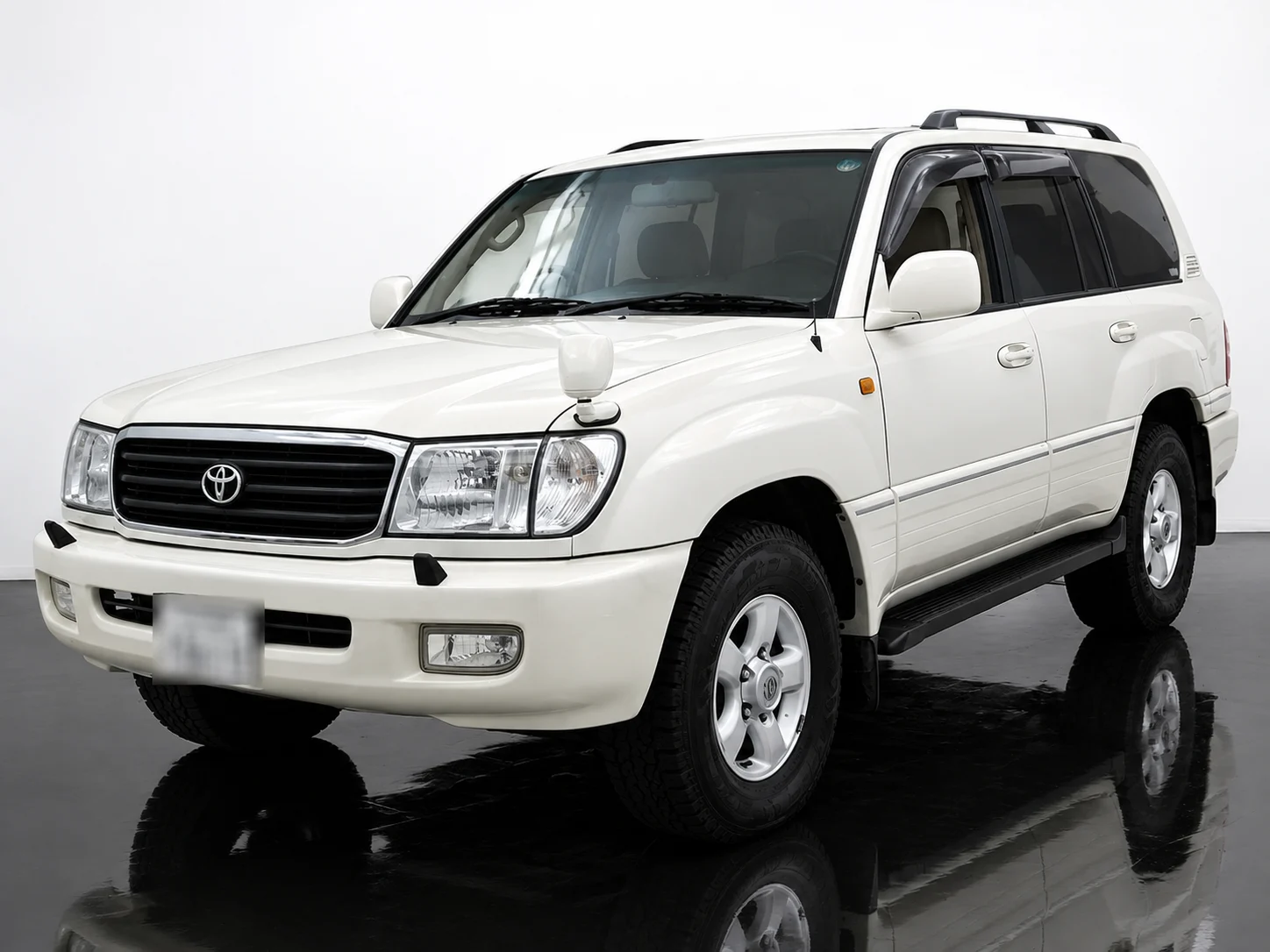 Toyota Land Cruiser 100 1999, auction grade 4