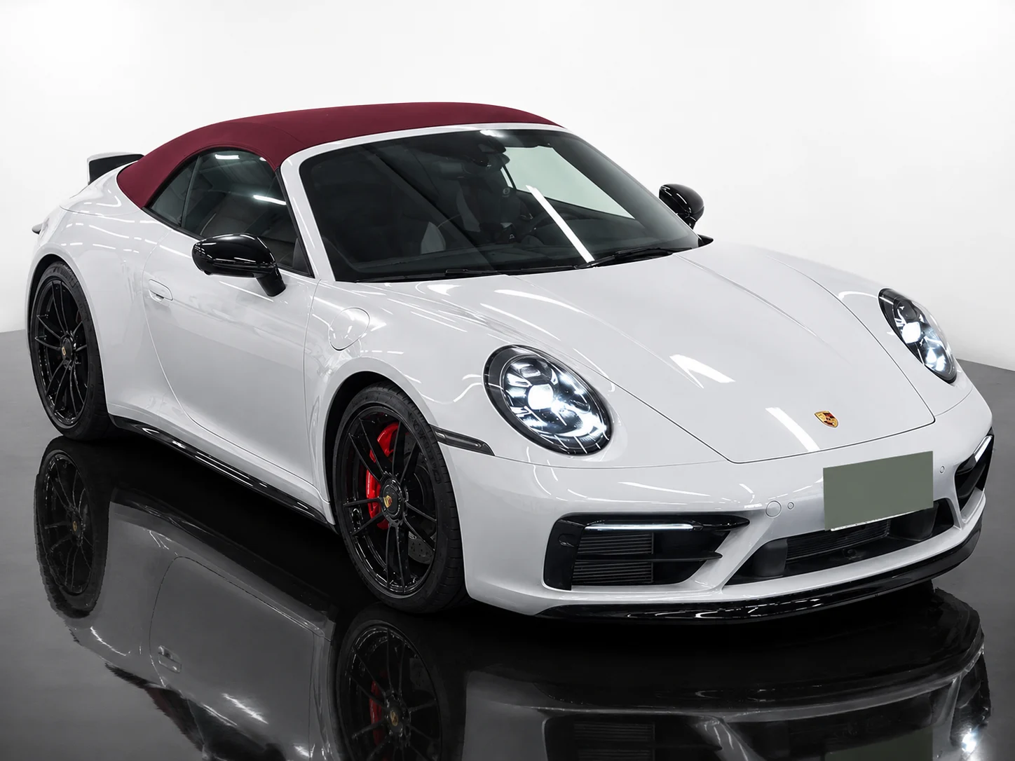Porsche 911 2024, auction grade 5