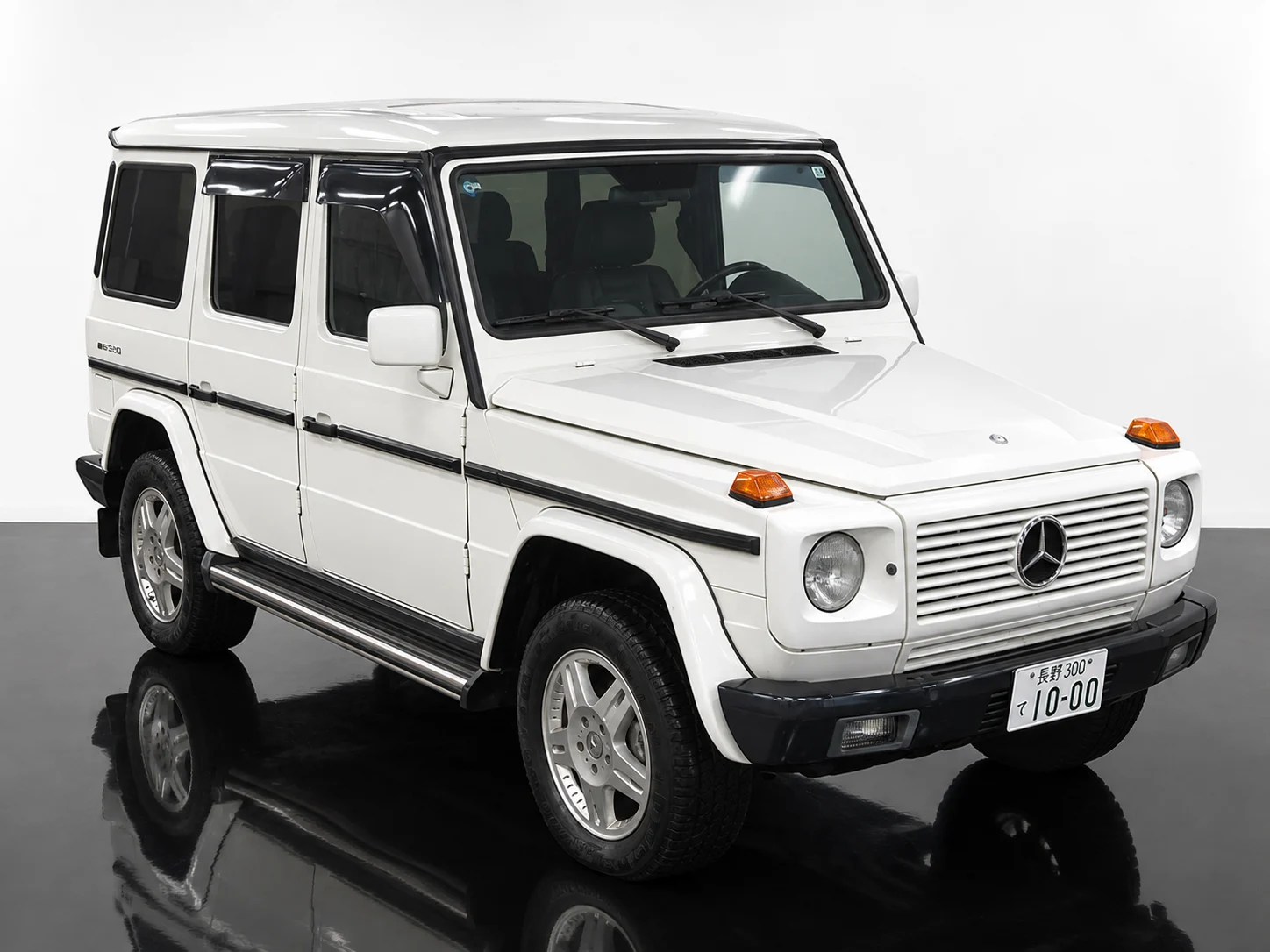 Mercedes-AMG G-Class 1997, auction grade 4